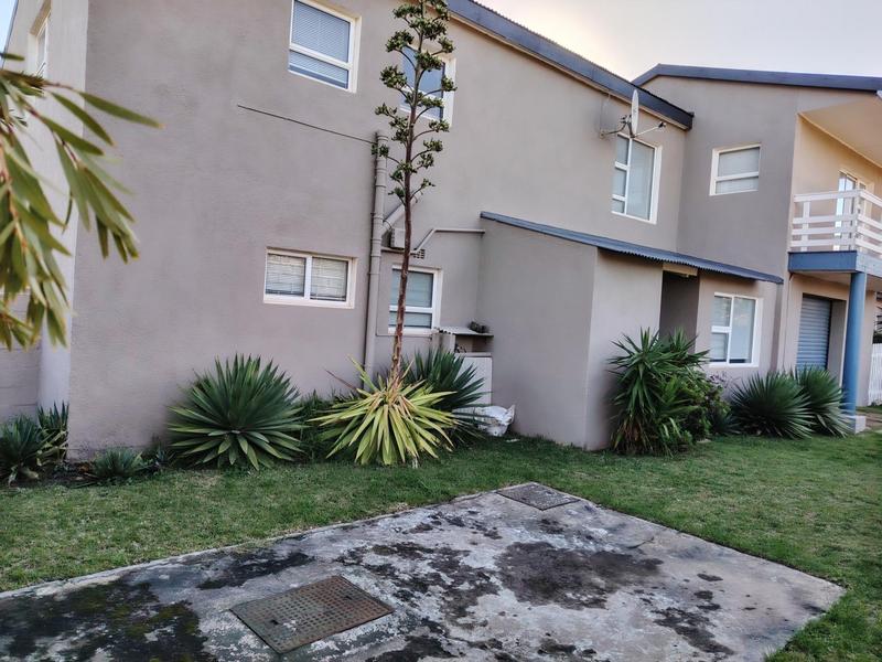 4 Bedroom Property for Sale in Pringle Bay Western Cape